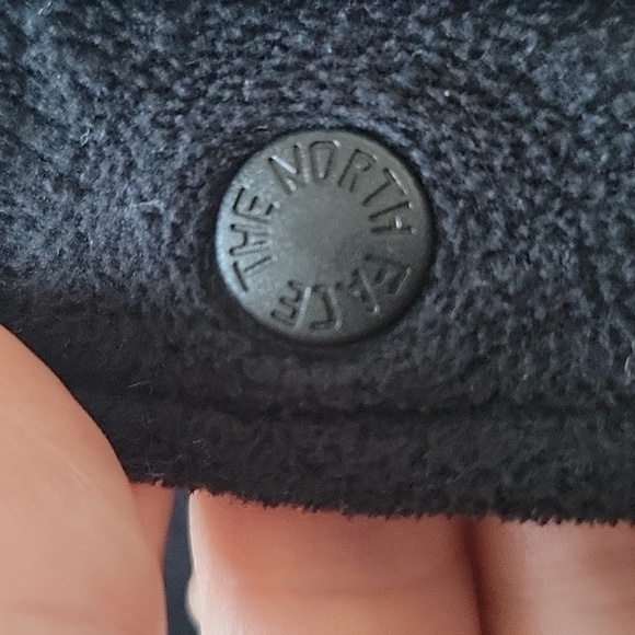 The North Face boy's sweater - Picture 7 of 11